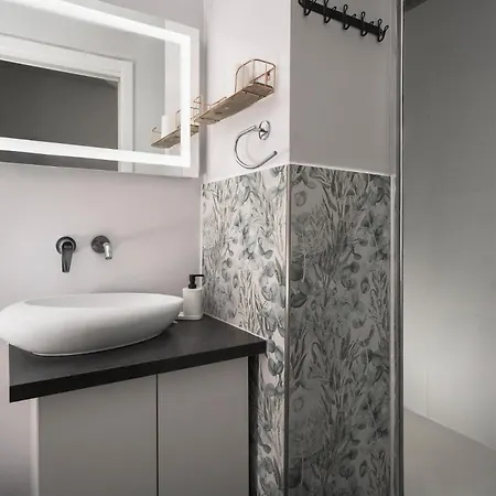 Rivabella Apartment *